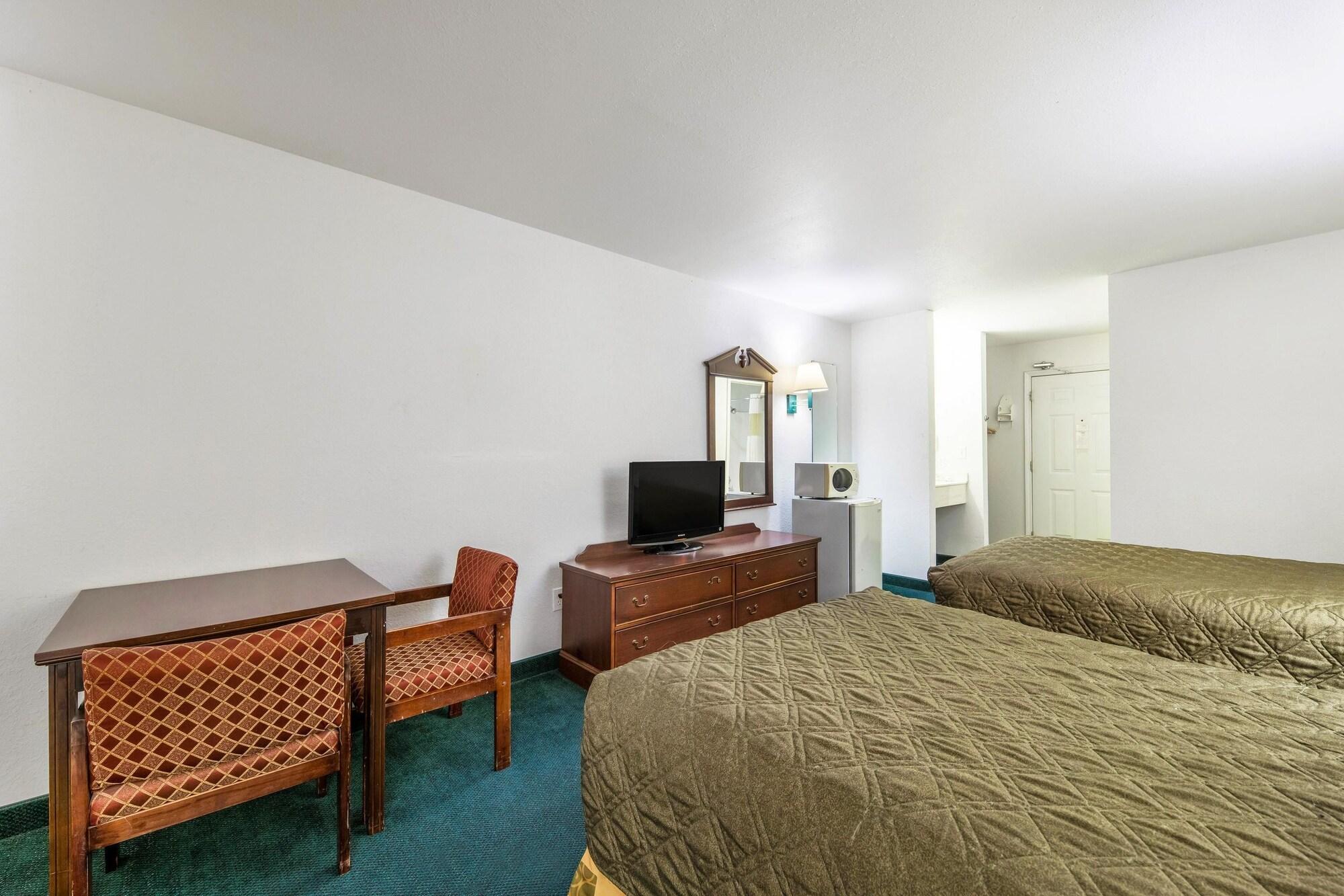 Rodeway Hotel